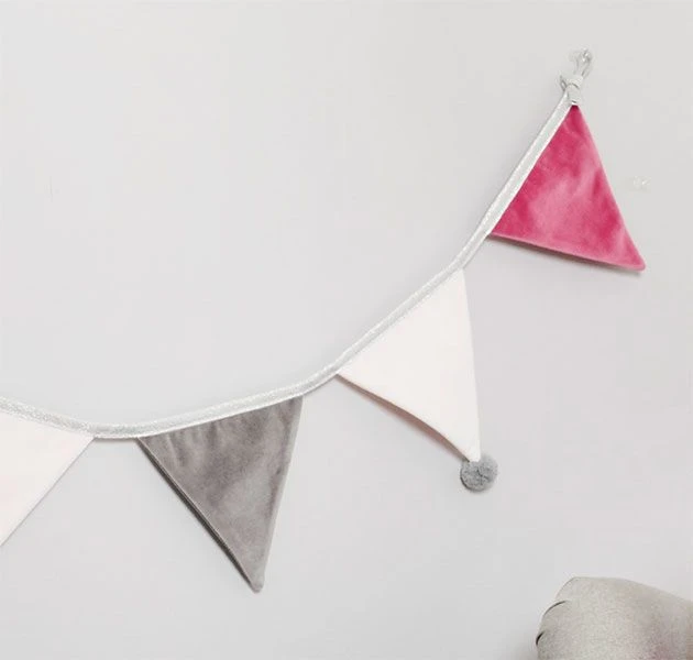 Garland - Velvet Pastel Silver 3 Garland - Velvet Pastel Silver – Image 3