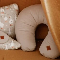 Baby Changing Mat - Goose -Fun with Mum Soldes breastfeeding pillow goose 5 1