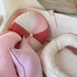 Moon Pillow - Pink 17 Moon Pillow - Pink -Fun with Mum Soldes round pillow pink 1