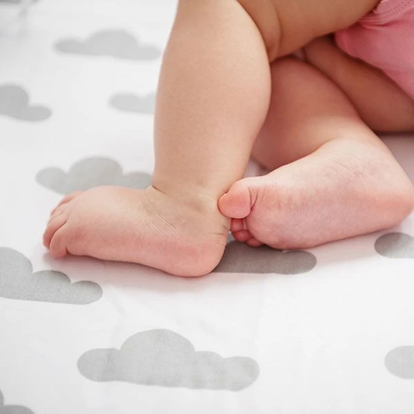 Bedsheet S - Clouds On Grey 4 Bedsheet S - Clouds On Grey – Image 4