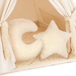 Teepee Tent + Floor Mat + Pillows - Boucle Ecru -Fun with Mum Soldes teepee boucle ecru6