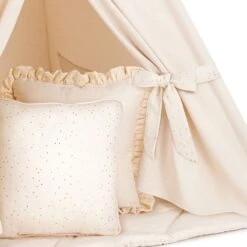 Teepee Tent + Floor Mat + Pillows - Frilly Muslin Ecru -Fun with Mum Soldes teepee ruffle muslin ecru2