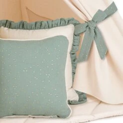 Teepee Tent + Floor Mat + Pillows - Frilly Muslin Sage -Fun with Mum Soldes teepee ruffle muslin sage5