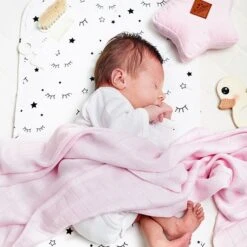 Baby Changing Mat - Super Hero -Fun with Mum Soldes unicorns changing mat 1